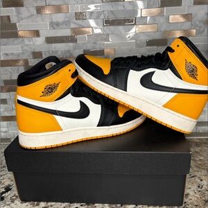 Air Jordan retro high OG taxi